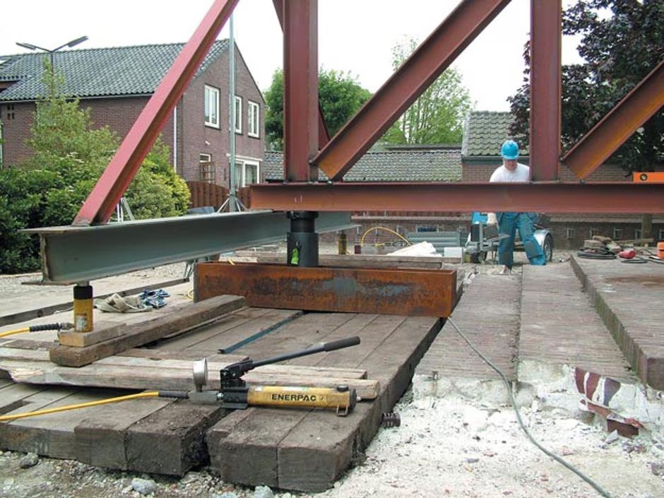 Bơm thủy lực ENERPAC P802