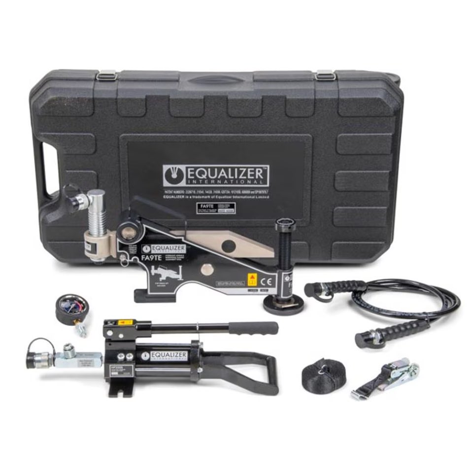 Bộ dụng cụ cân chỉnh mặt bích ENERPAC FA Series
